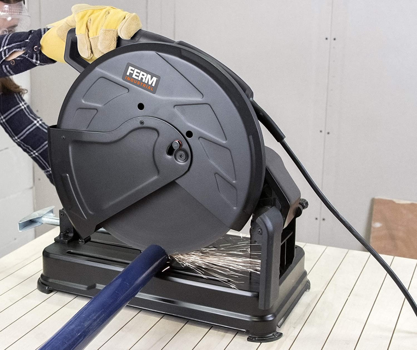 FERM Troncatrice Professionale 2300W – Ø 355 Mm. Include Lama E Chiave Esagonale. Cavo In Gomma Da 4 Metri 13 FERM Troncatrice professionale 2300W – Ø 355 mm. Cavo in gomma da 4 metri