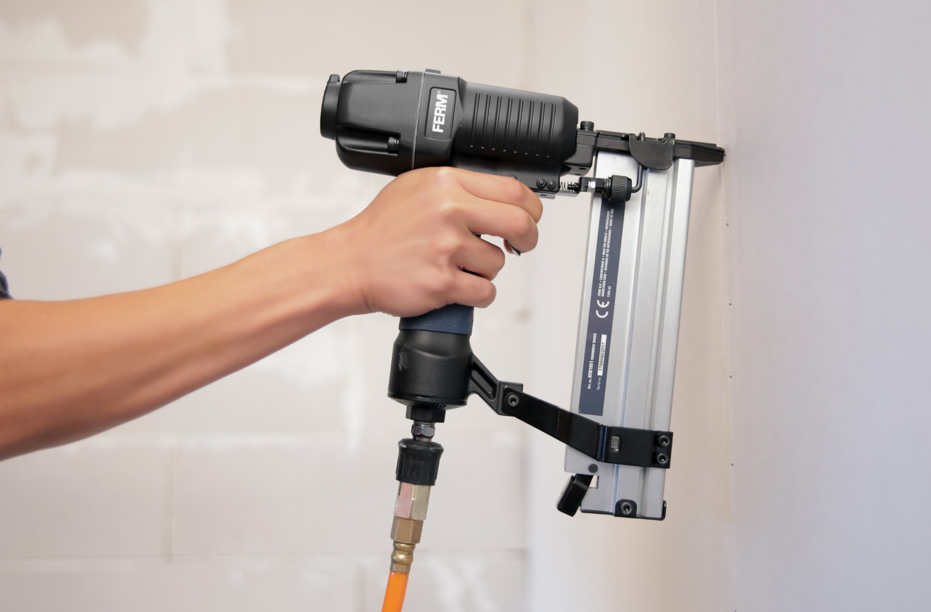 FERM Graffatrice pneumatica ATM1051