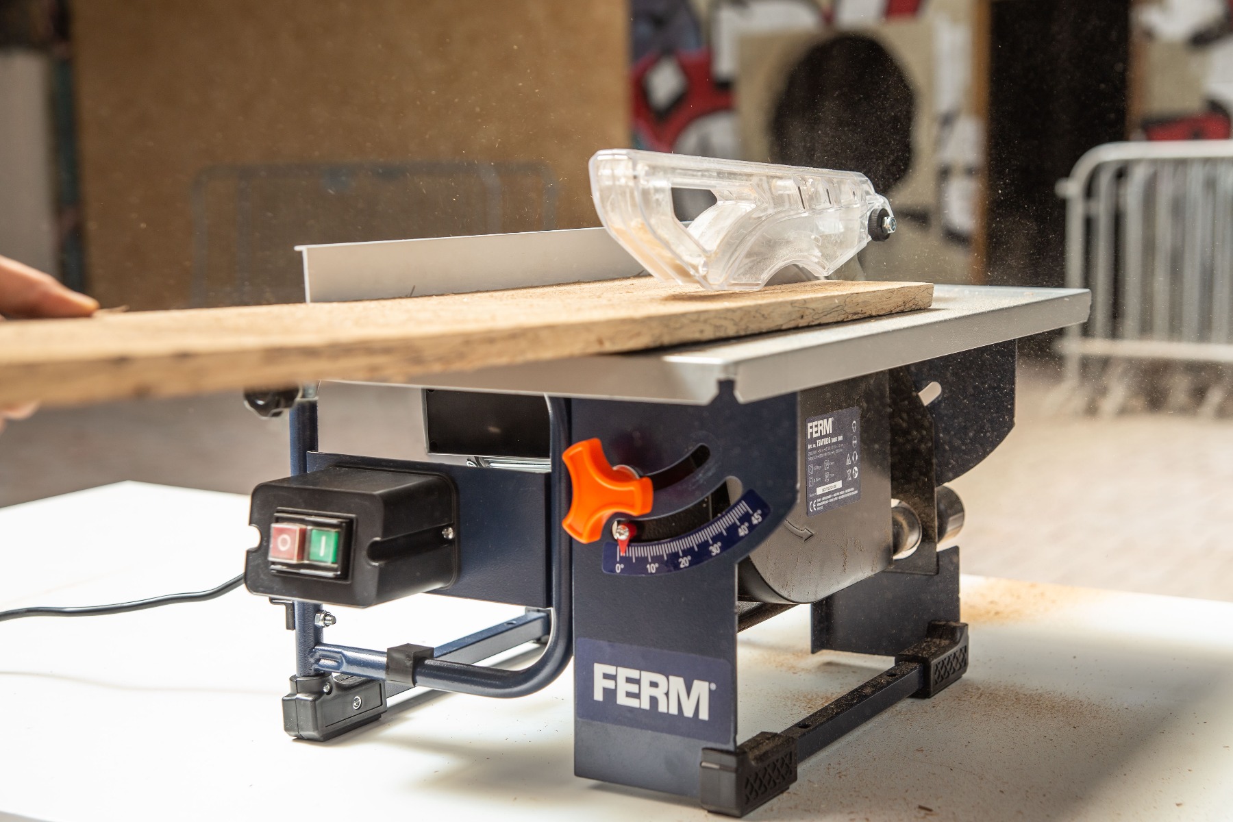 Tagliapiastrelle FERM 900W - Con Lama Diamantata 200mm, Raffreddamento Ad Acqua, Per Tagli Precisi - Foto 12